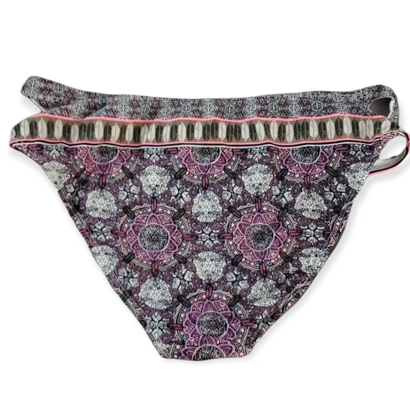 💚Free With Purchase- Low Rise Boho Print Cutout Bikini Bottom - Picture 11 of 12